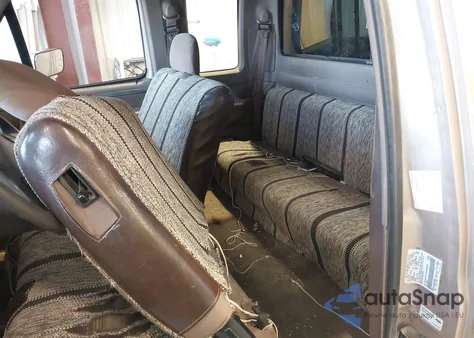 1992 Ford F250 z USA, uszkodzony, nr VIN 1FTHX26G7NKB98540